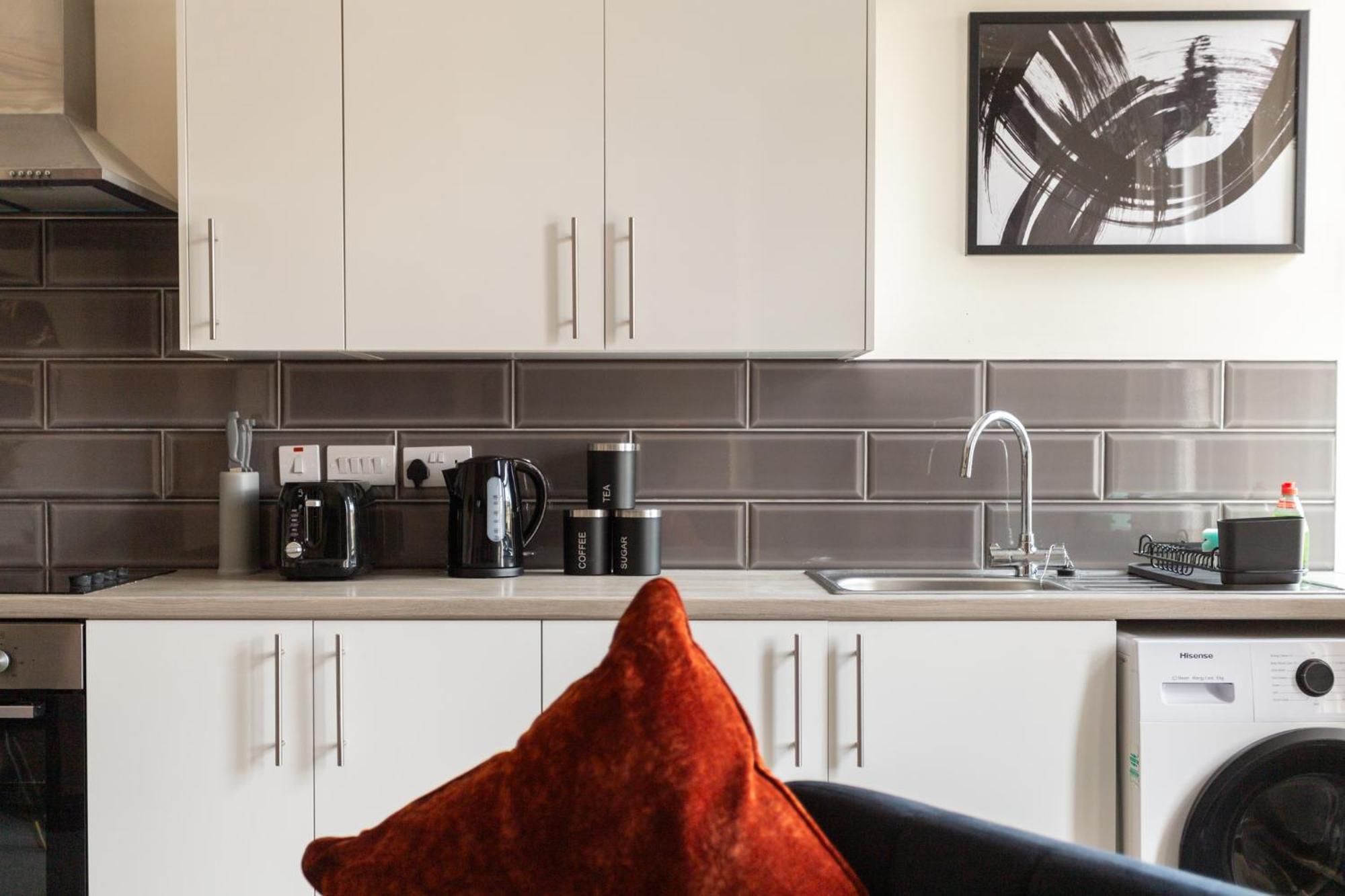 Crown Street Aparthotel Галифакс Экстерьер фото